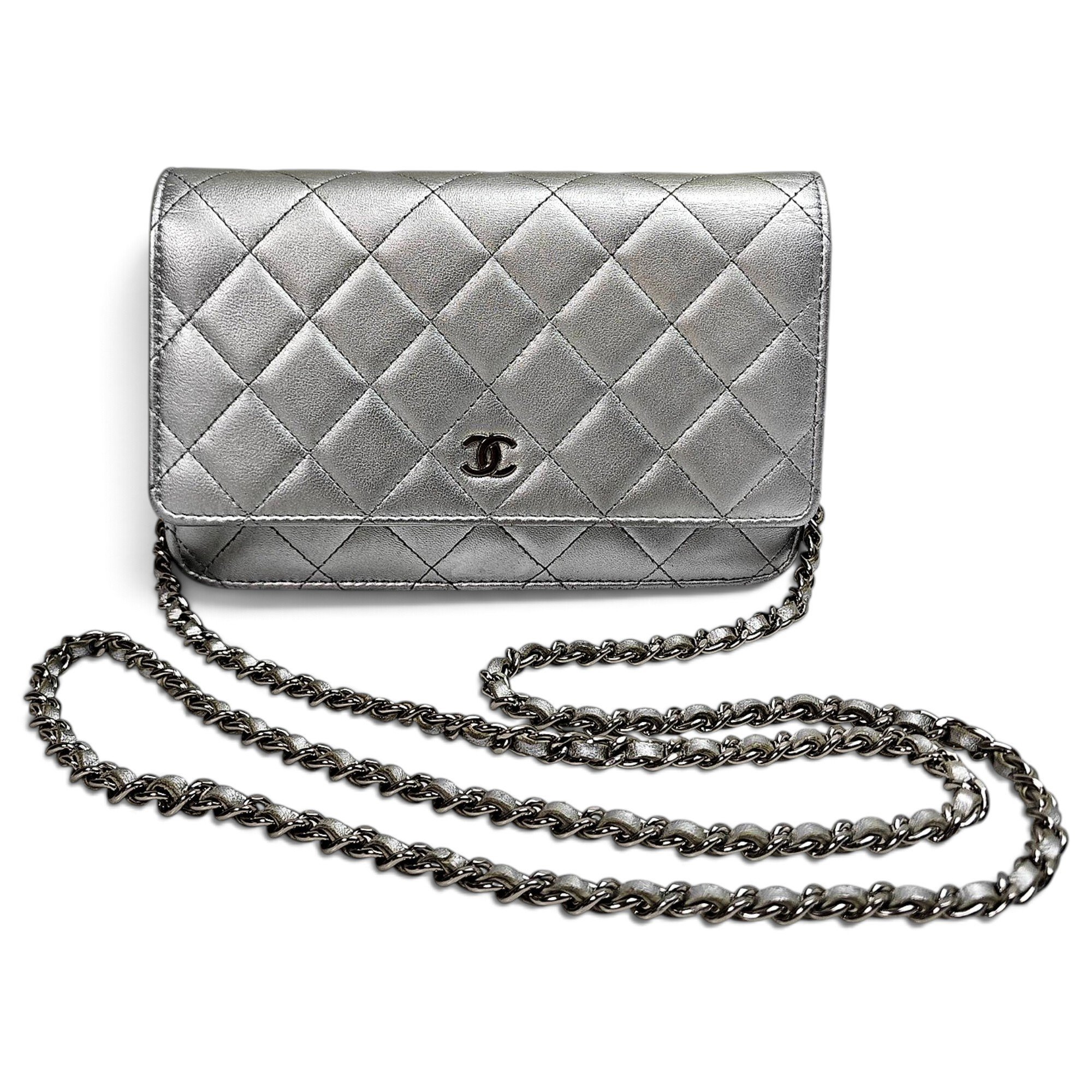 Wallet On Chain Timeless/Classique leather crossbody bag