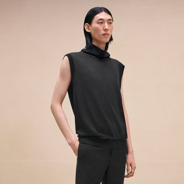 Noir "Decadre Laine & Soie" High-collar Sleeveless Sweater