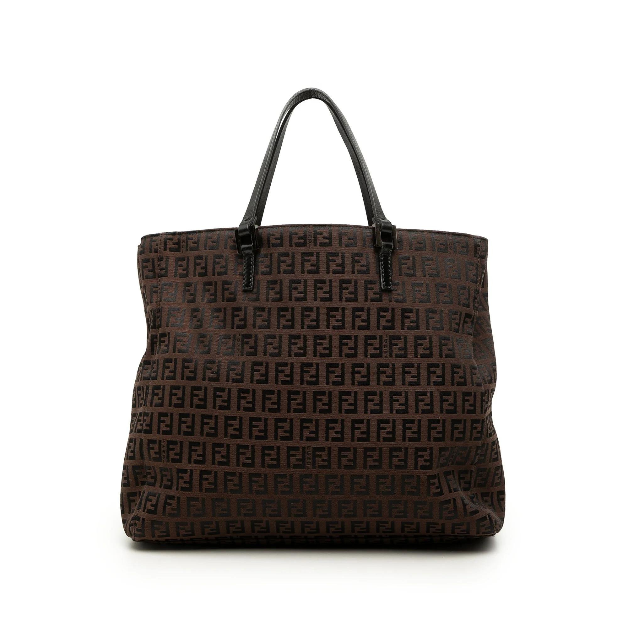 Pocket leather tote