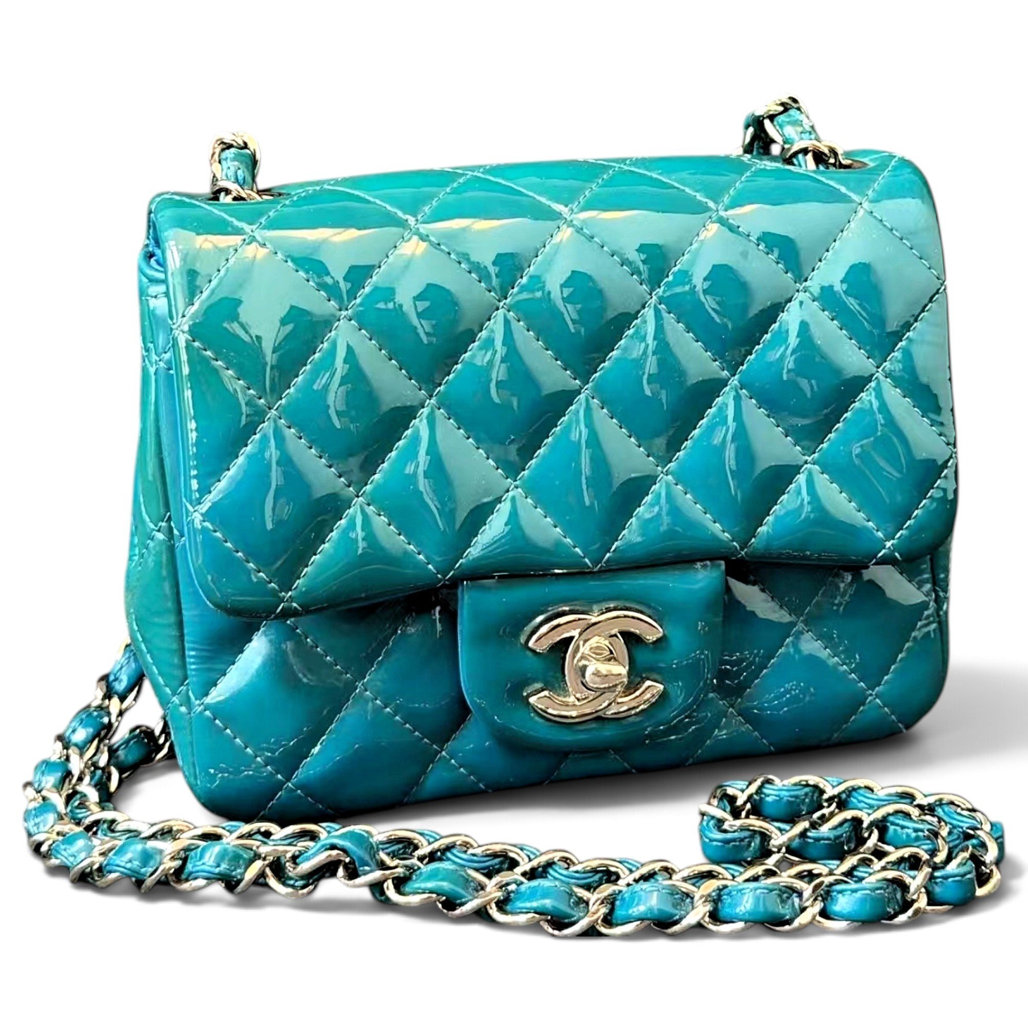 Timeless/Classique patent leather crossbody bag