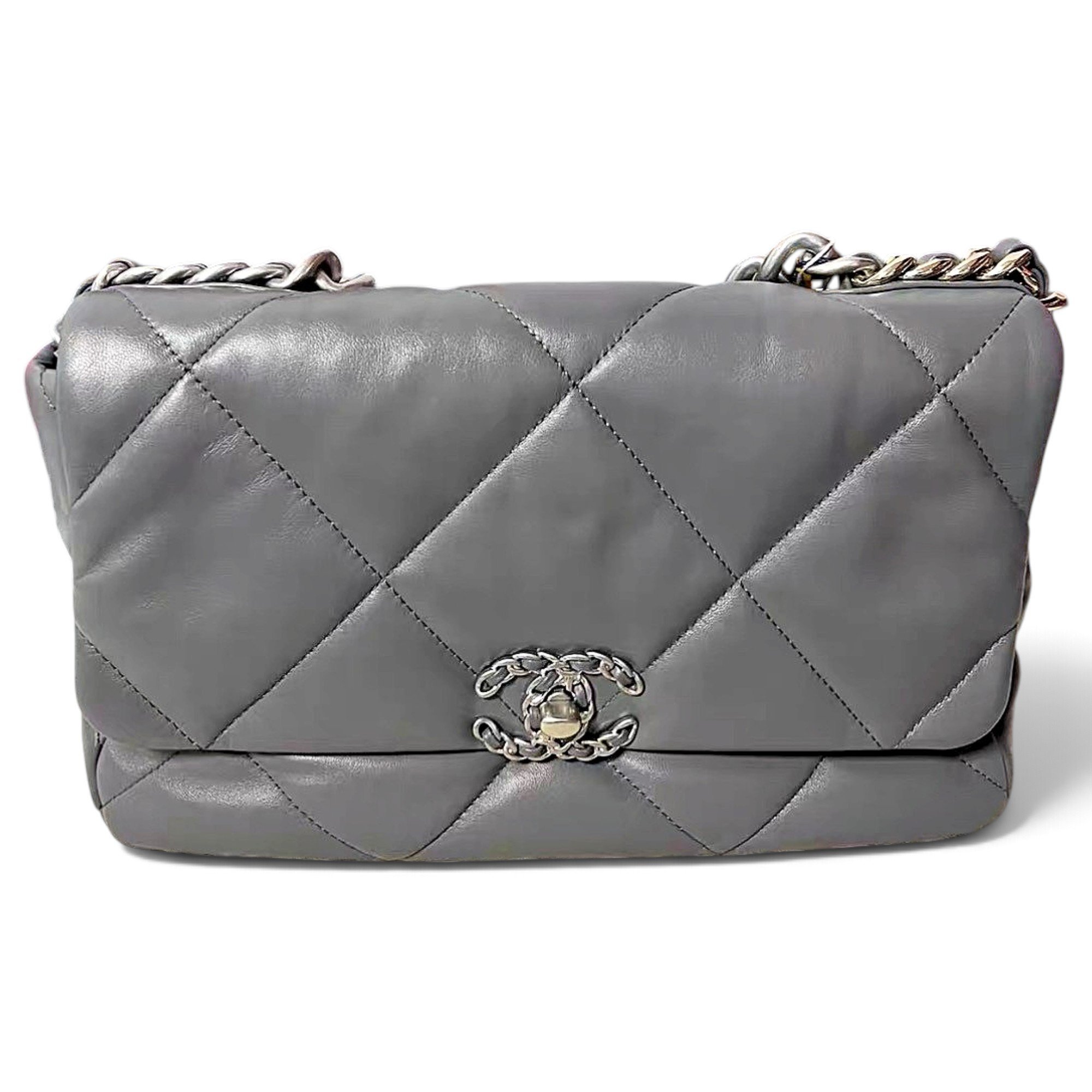 Chanel 19 leather handbag