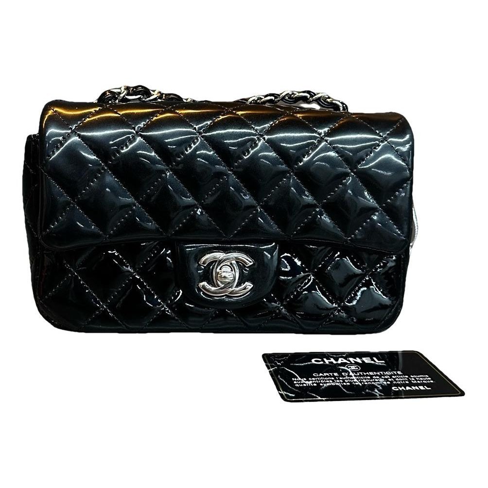 Wallet On Chain Timeless/Classique patent leather crossbody bag
