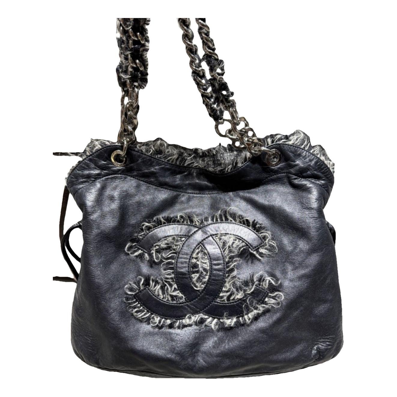 Leather tote