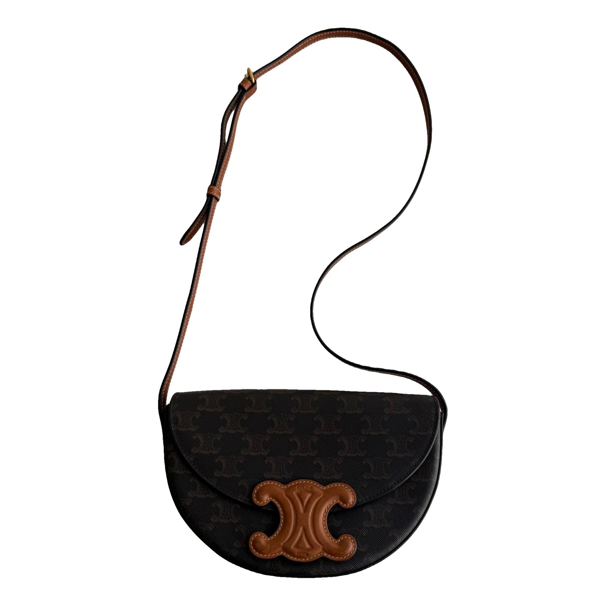 Leather crossbody bag