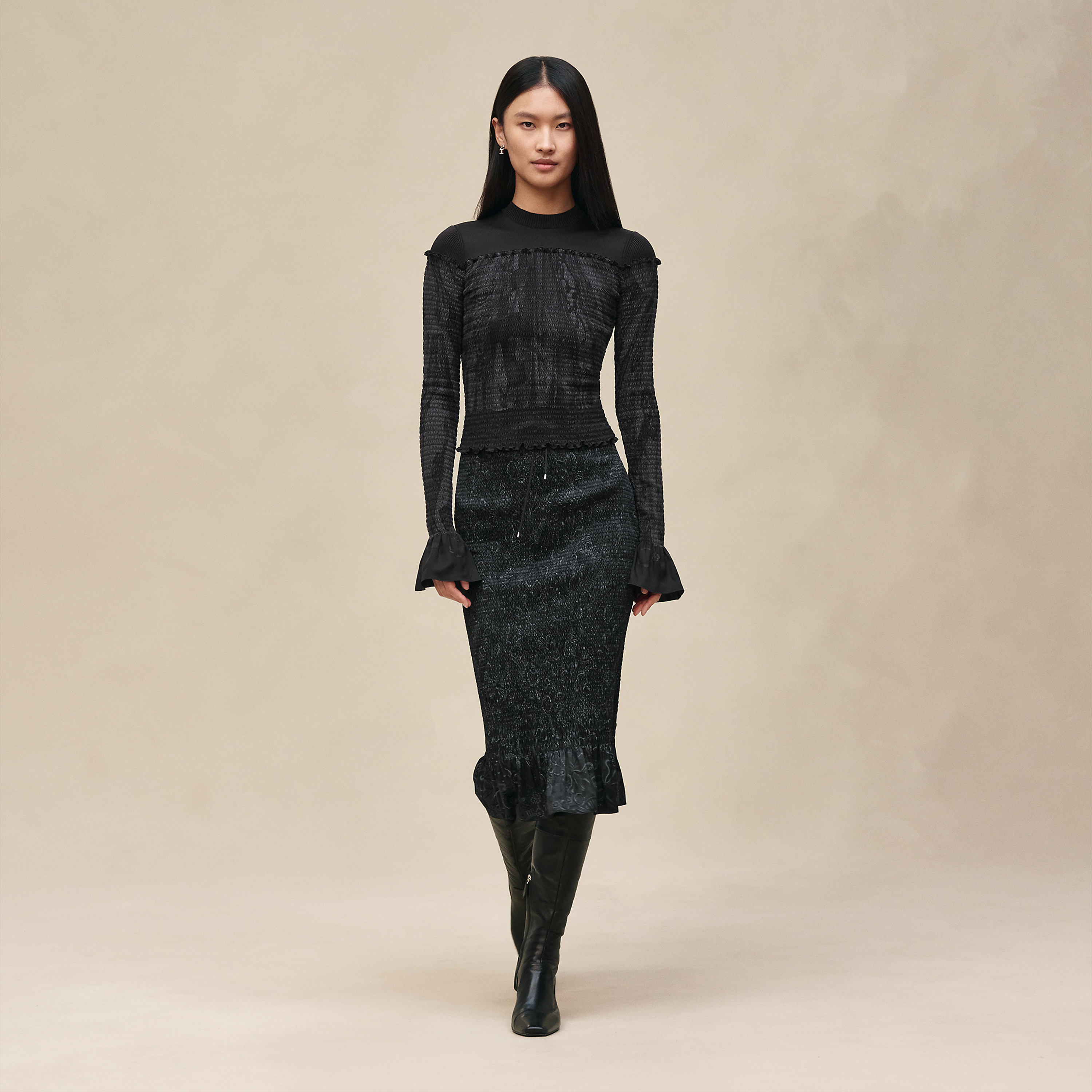 "Soleil de Soie Poudre" smocked pencil skirt 