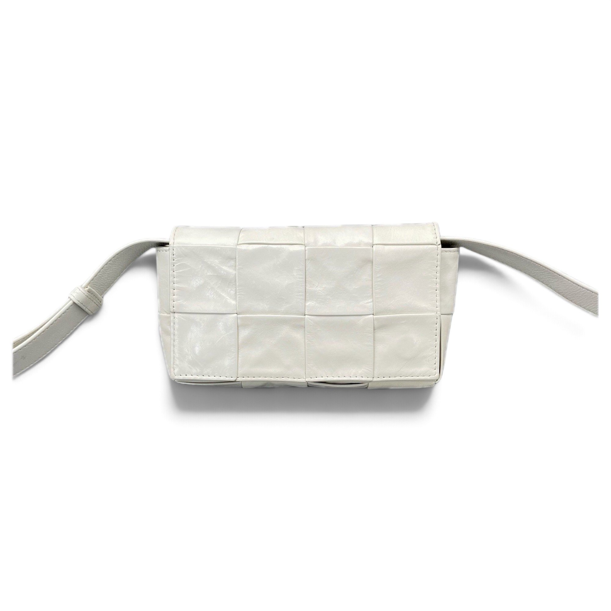 Cassette leather handbag