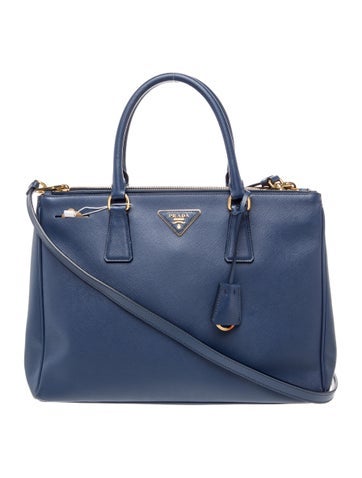 Saffiano Leather Galleria Double Zip Medium