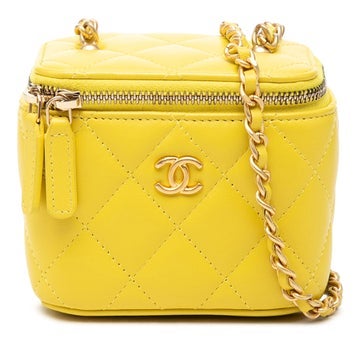 Mini CC Quilted Lambskin Vanity Case With Chain