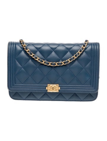 Boy Wallet On Chain