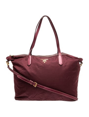 Saffiano Cuir Leather Shoulder Bag