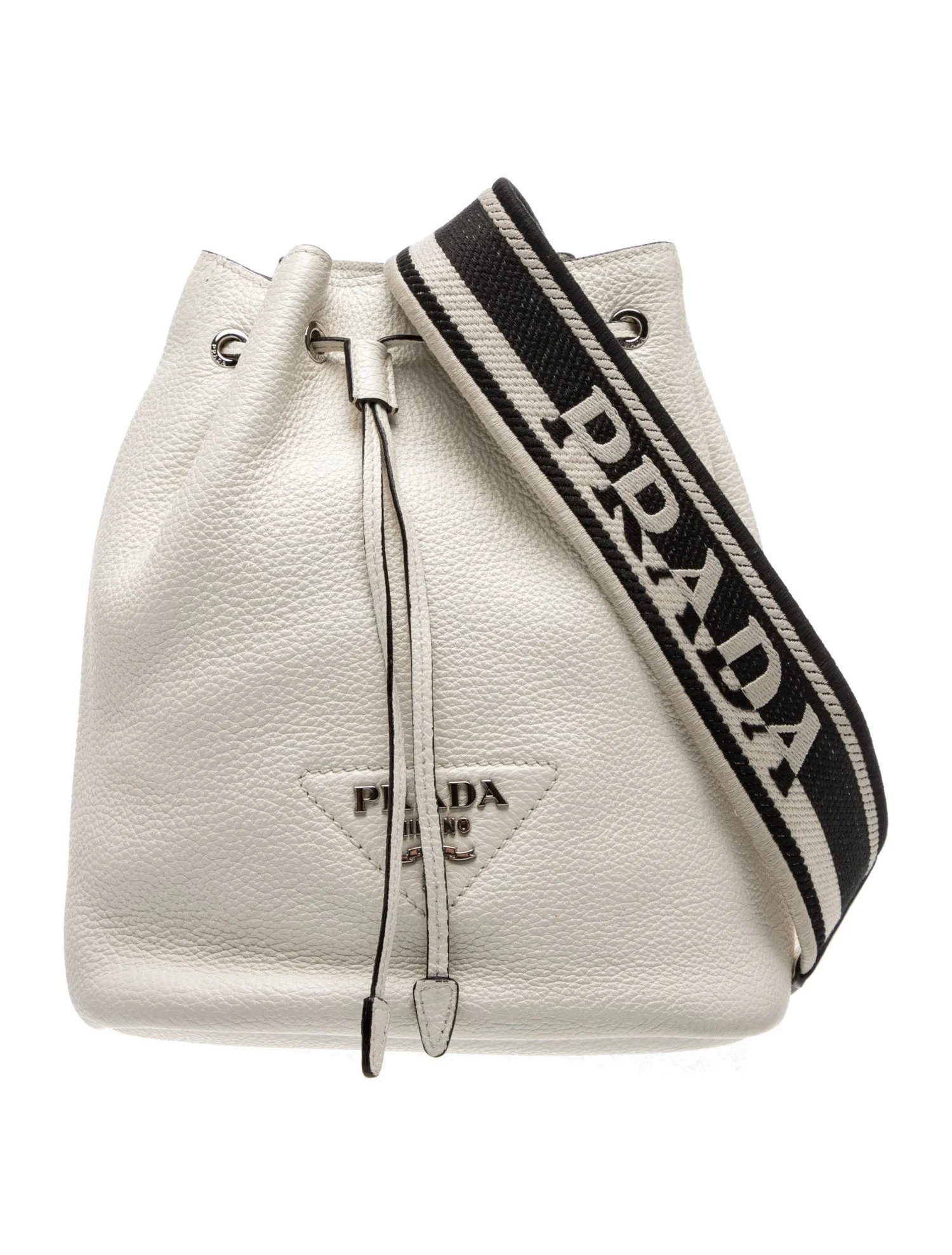 Vitello Daino Leather Vitello Daino Bucket