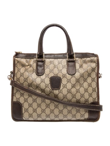 GG Supreme Shoulder Bag