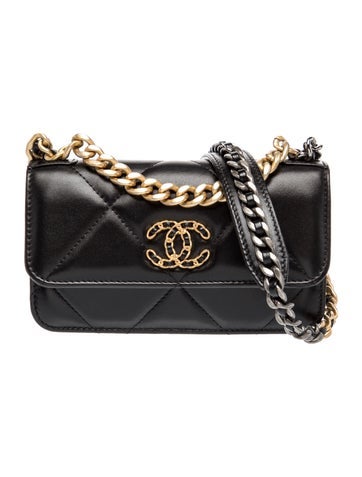 19 Clutch With Chain