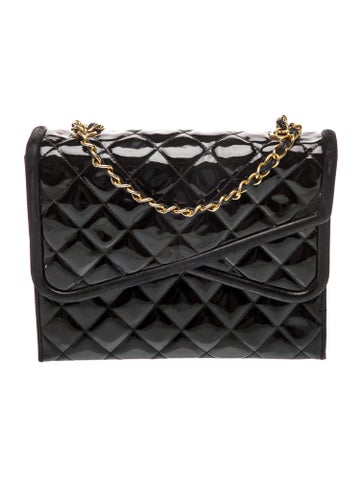 Quilted Tassel Flap Bag