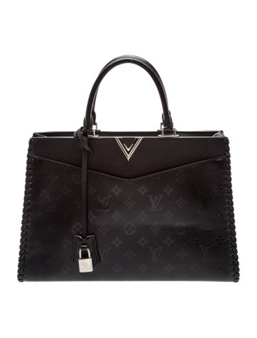 LV Monogram Very Zipped