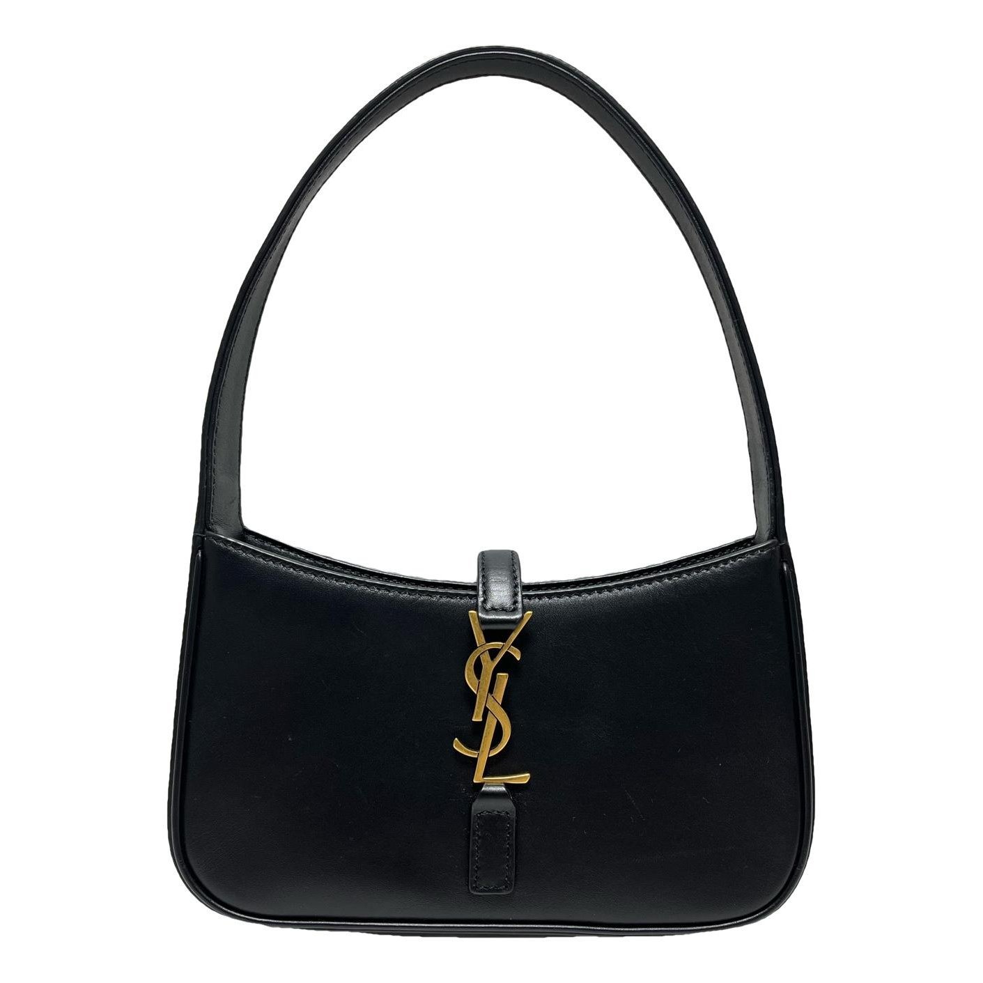 Le 5 à 7 leather handbag