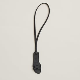 Oran Nano monochrome charm