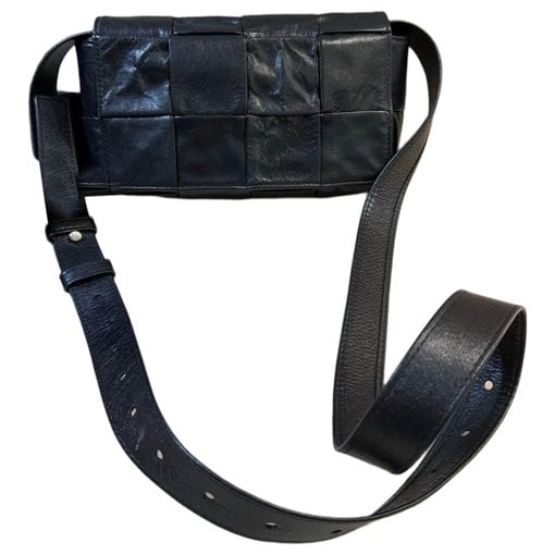 Cassette leather handbag