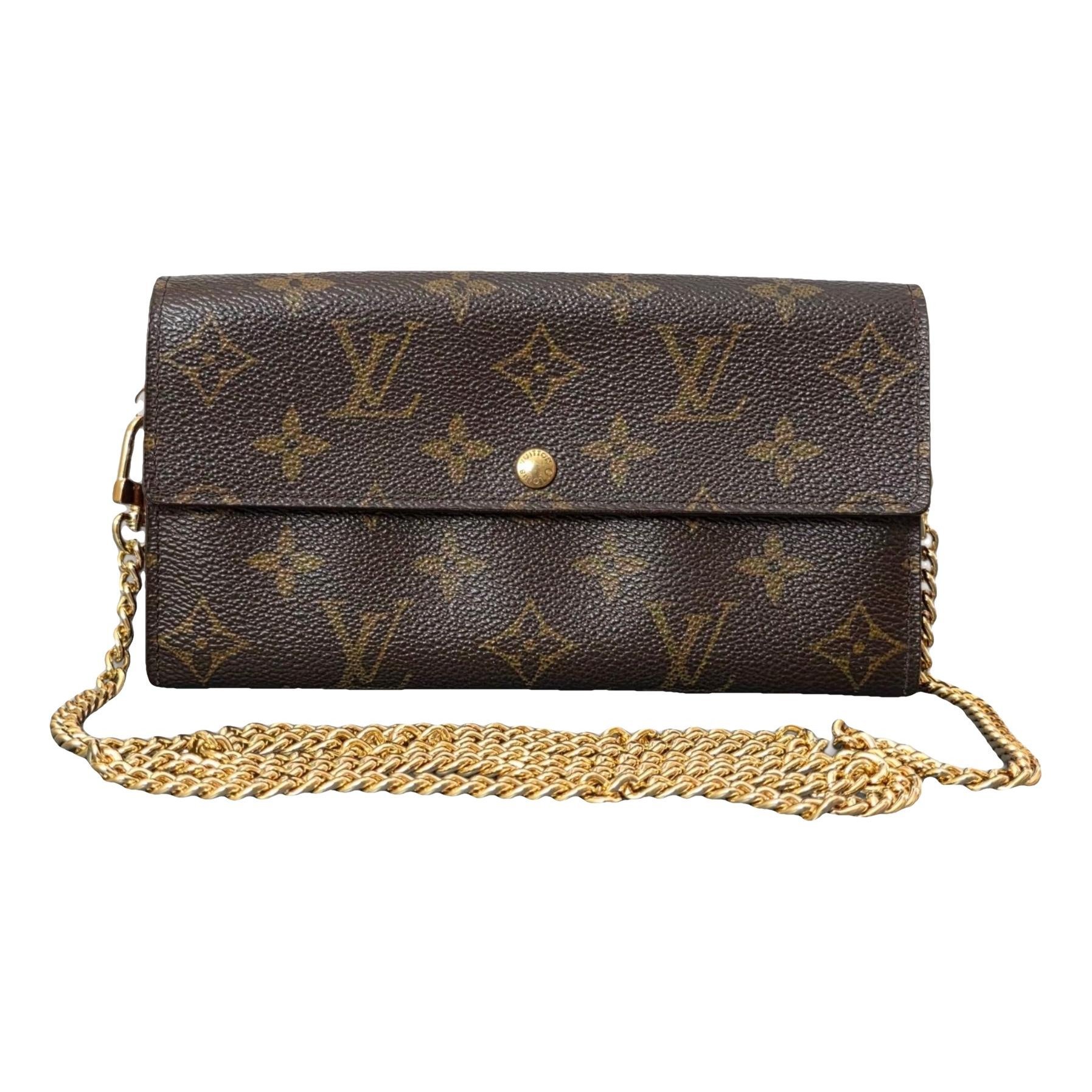 Leather clutch bag