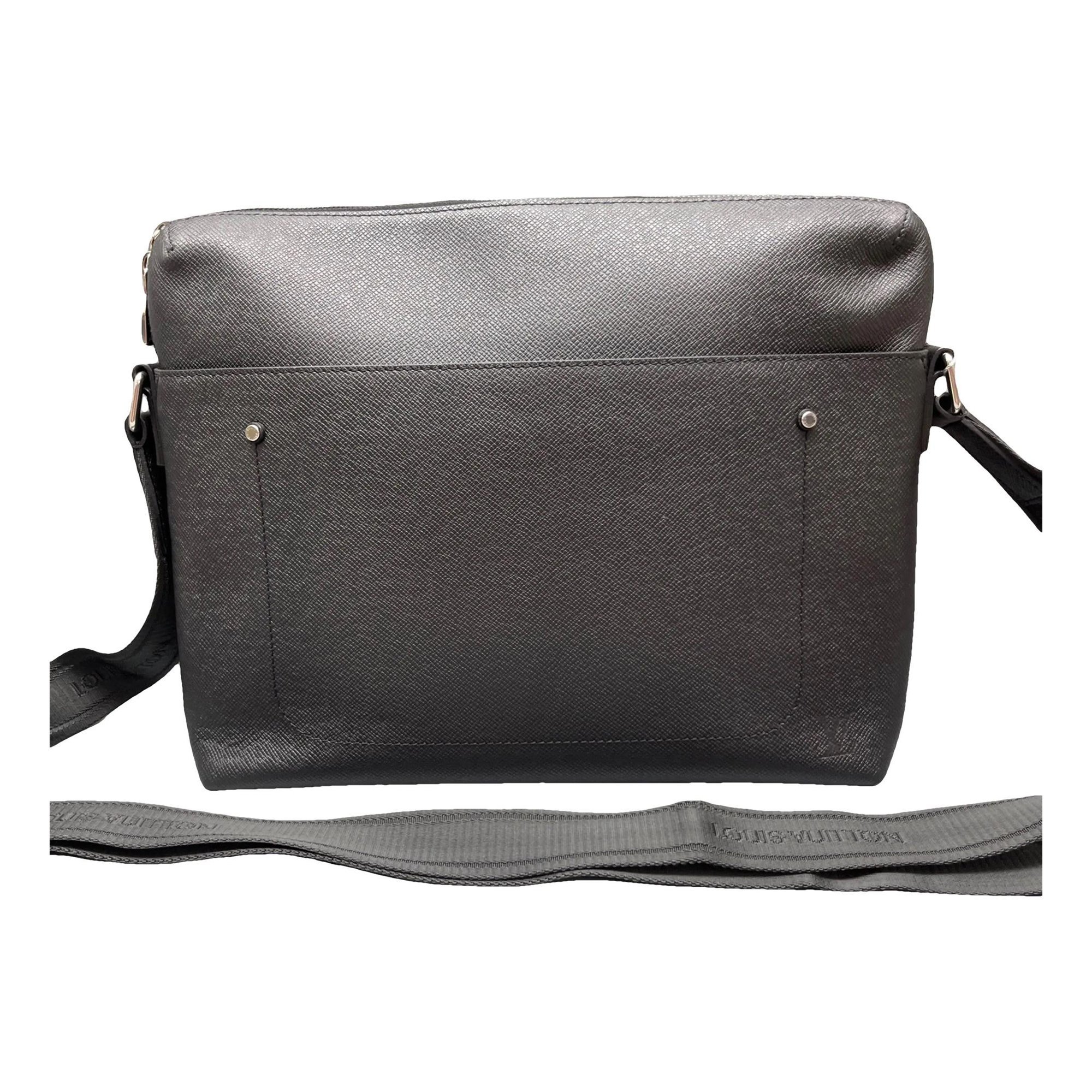 Mott leather crossbody bag