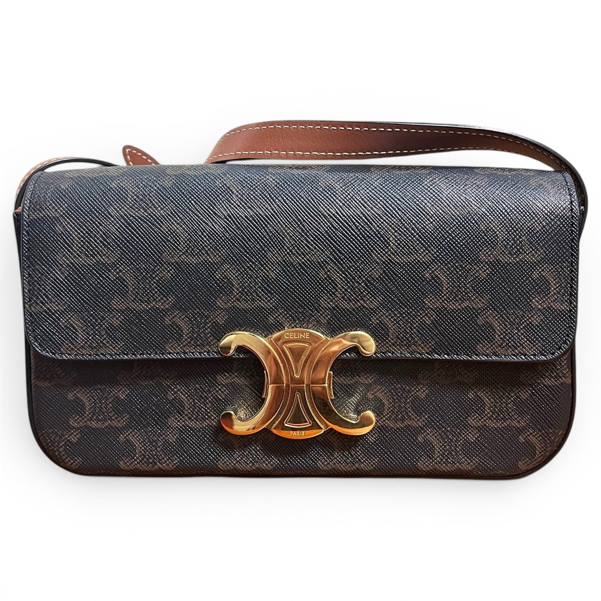 Triomphe Long leather handbag