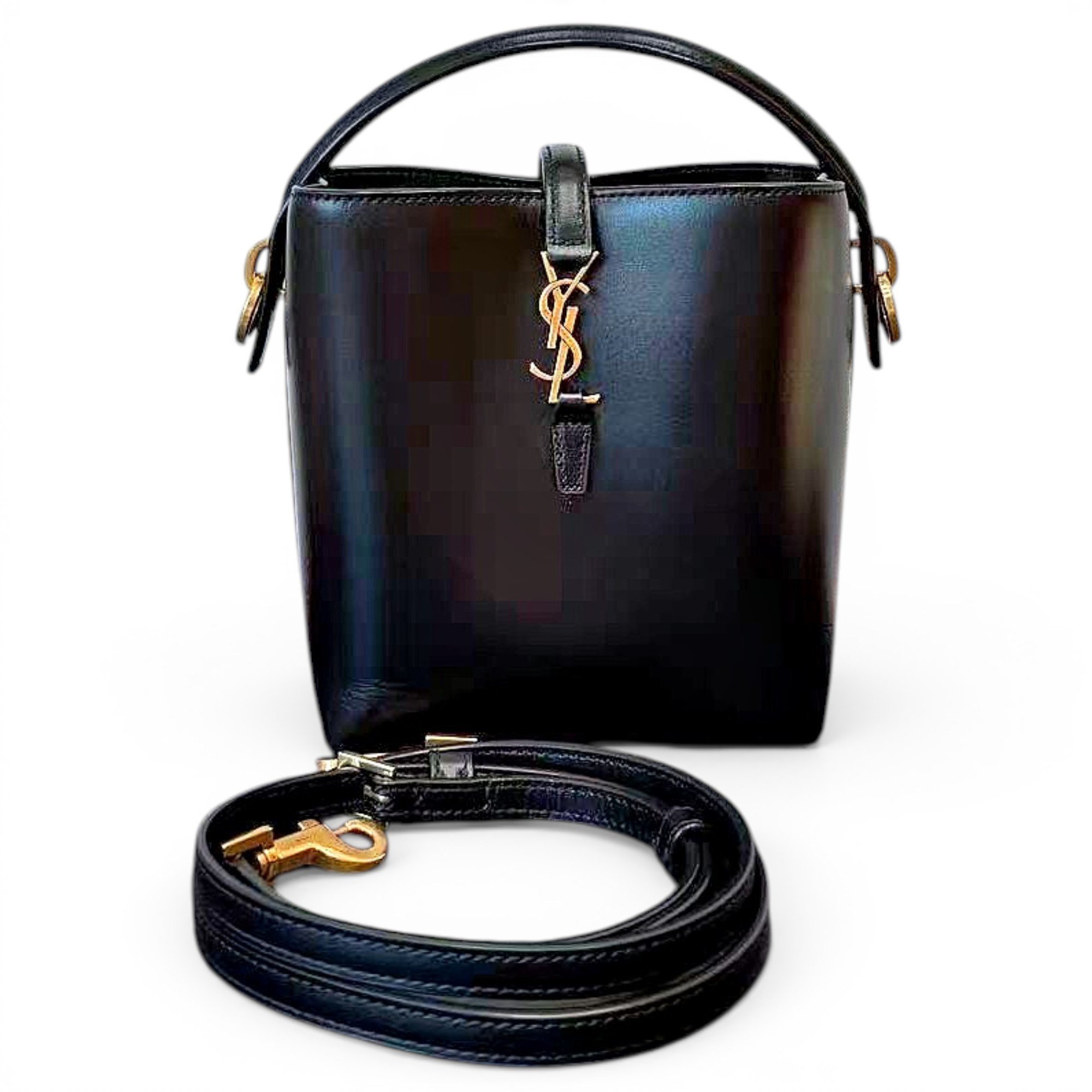 Le 37 leather handbag