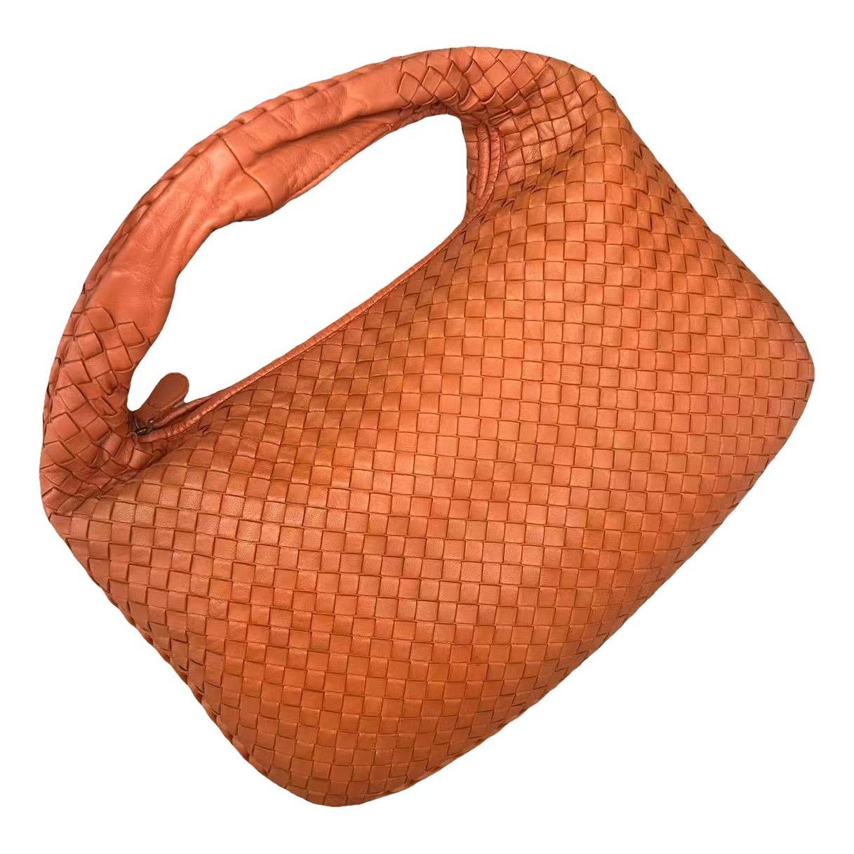 Veneta leather handbag