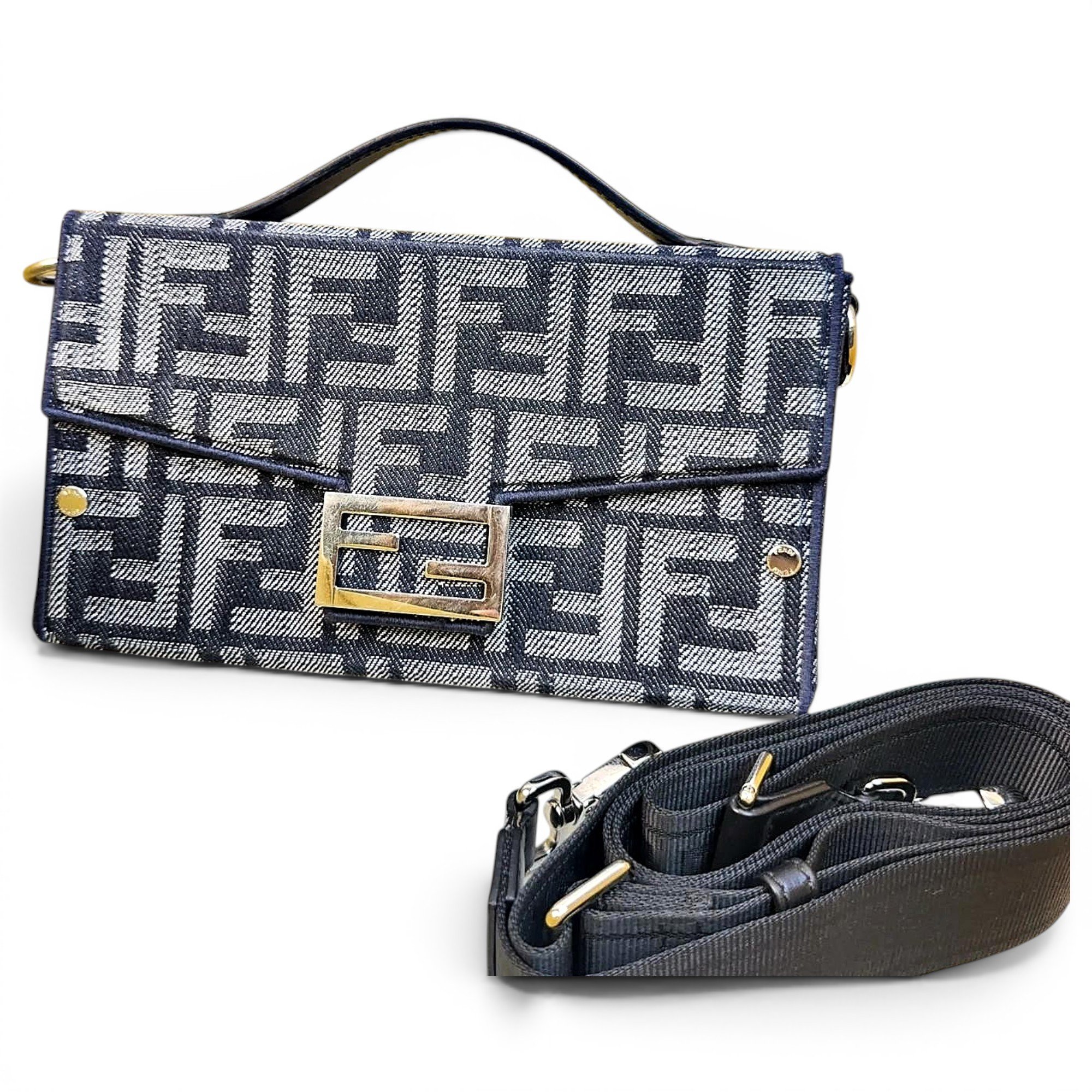 Baguette mini bag