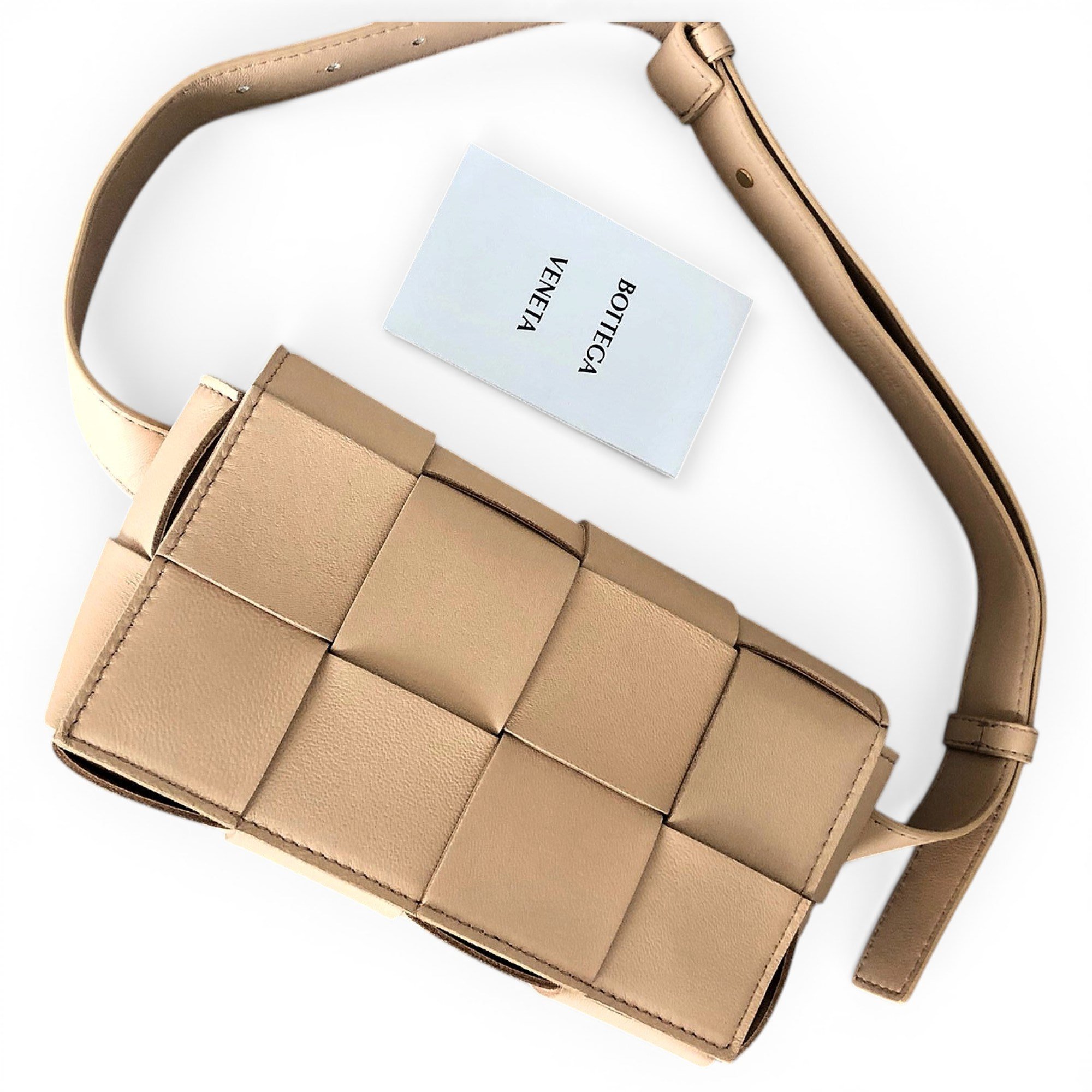 Cassette leather handbag