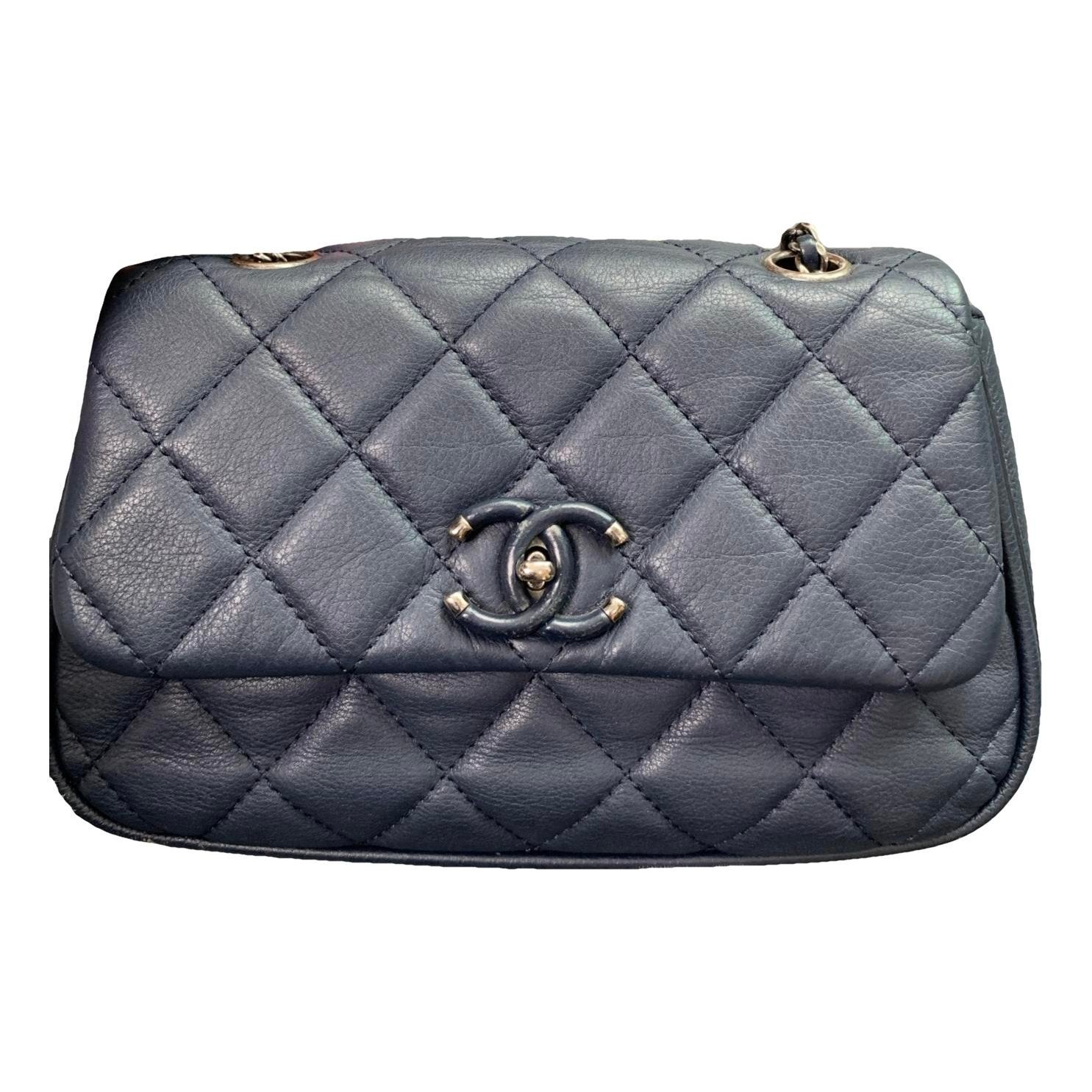 Timeless/Classique leather crossbody bag