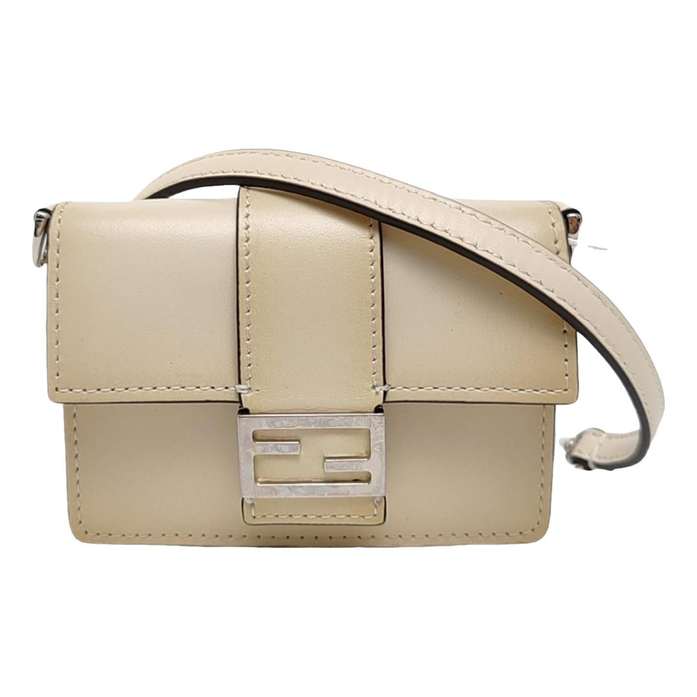 Baguette leather handbag