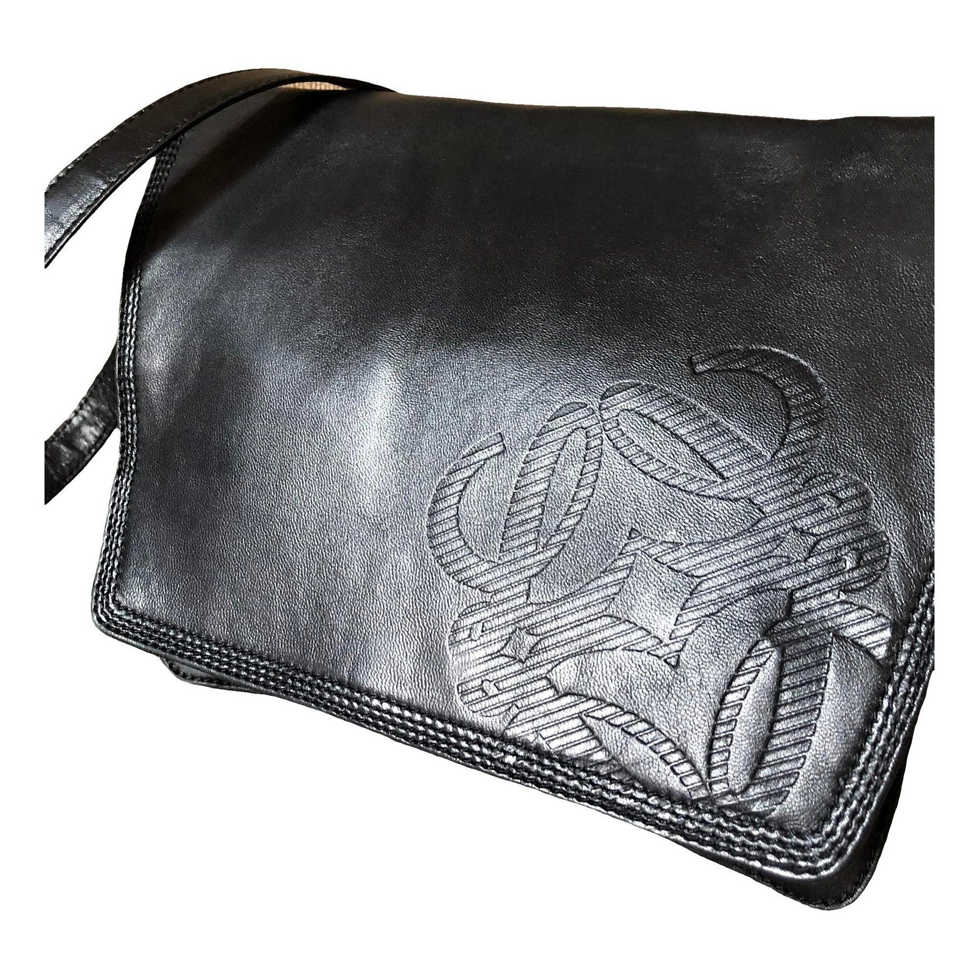 Amazona leather handbag