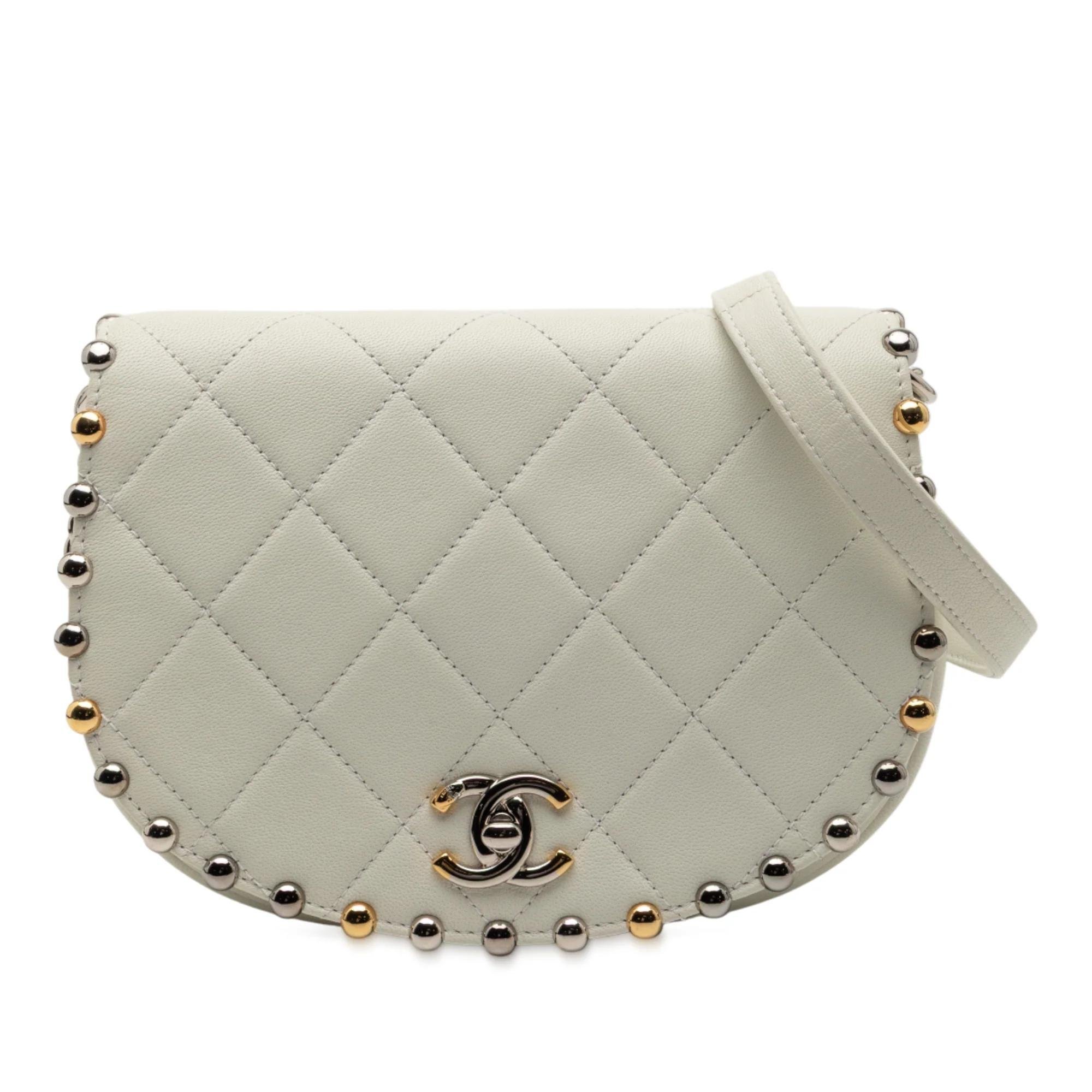 Chanel Timeless/Classique leather crossbody bag