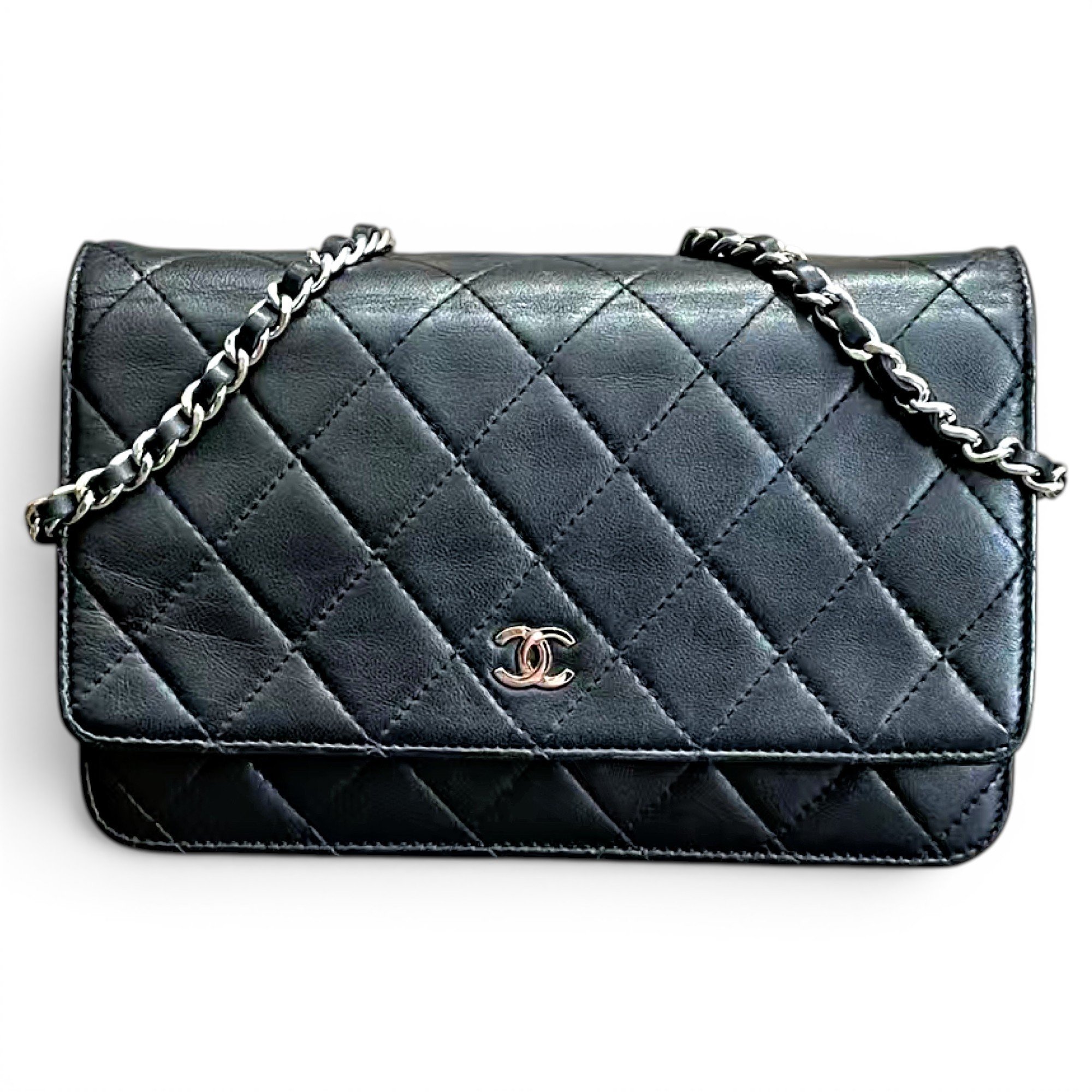 Wallet On Chain leather crossbody bag