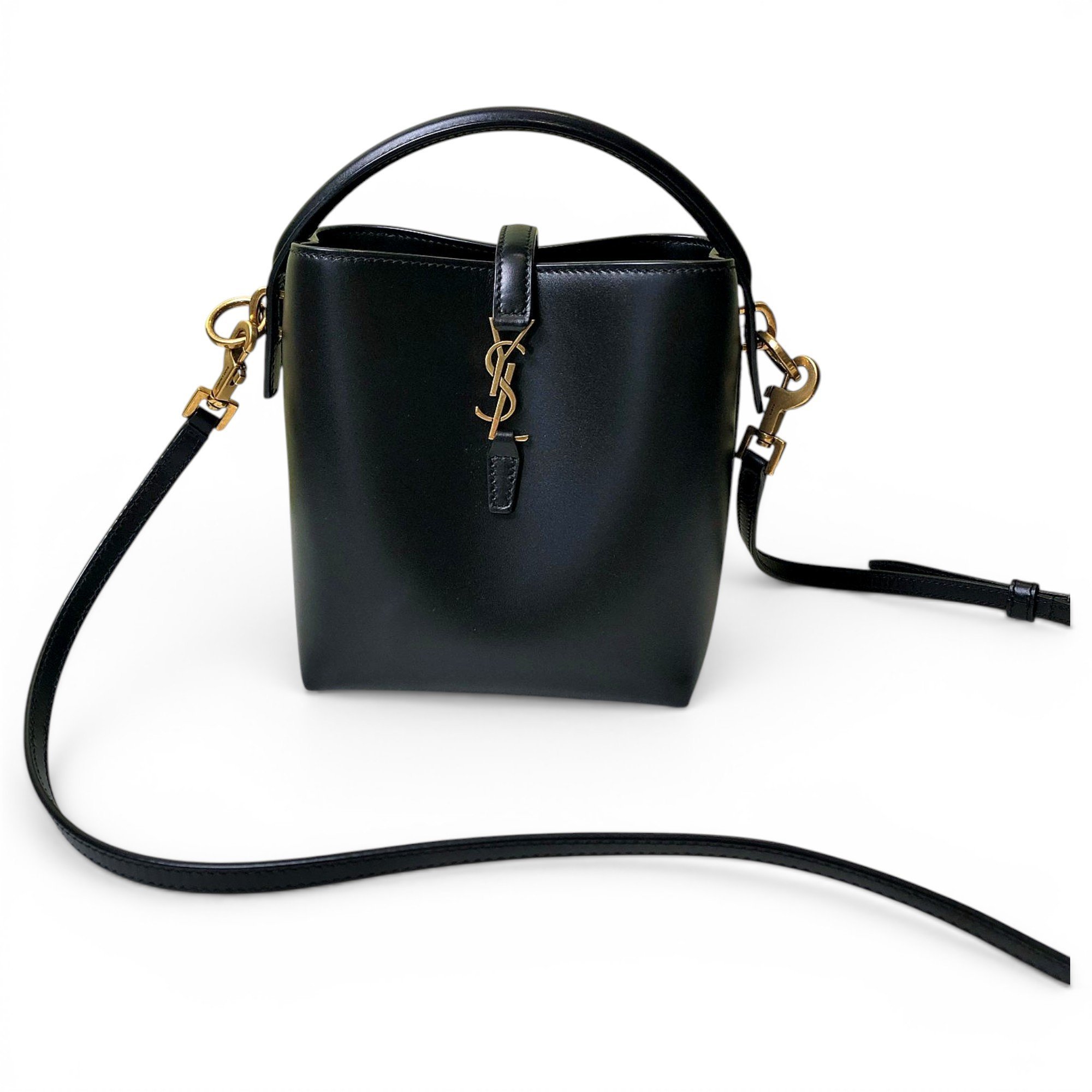 Le 37 leather handbag