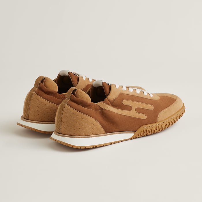 Jet Sneaker