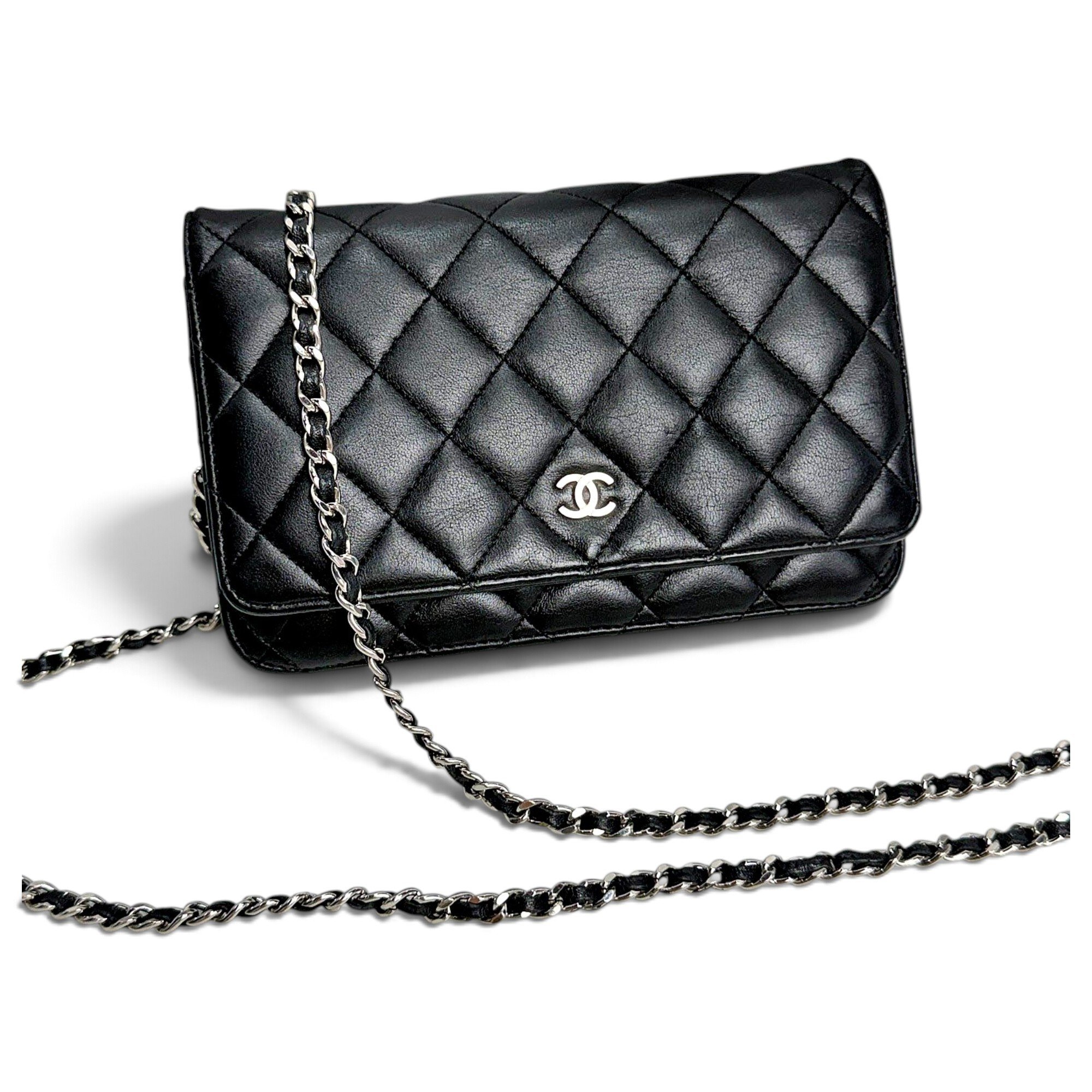 Wallet On Chain Timeless/Classique leather crossbody bag