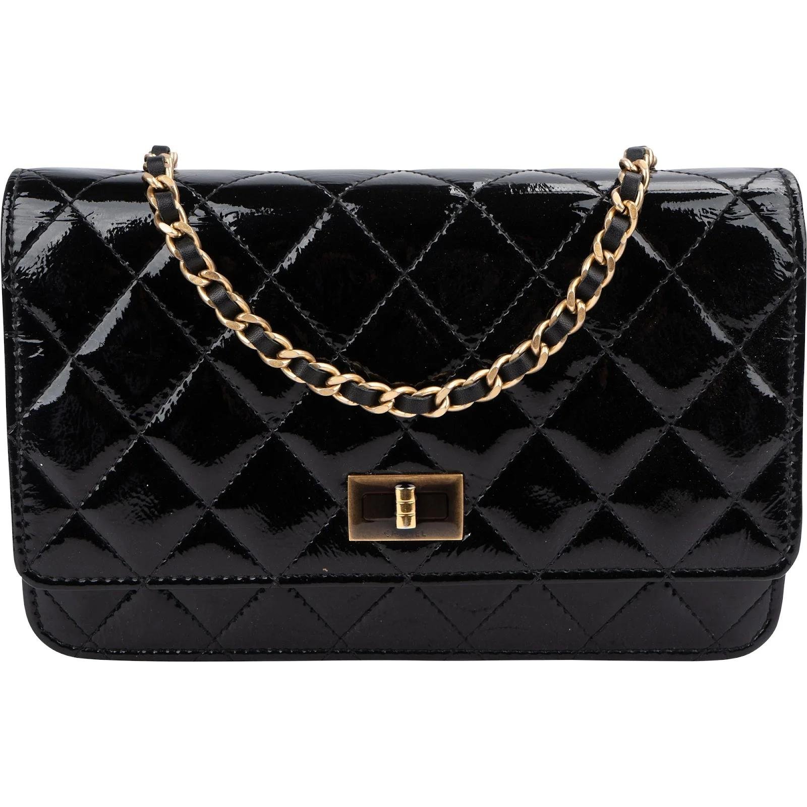 Wallet On Chain 2.55 patent leather crossbody bag