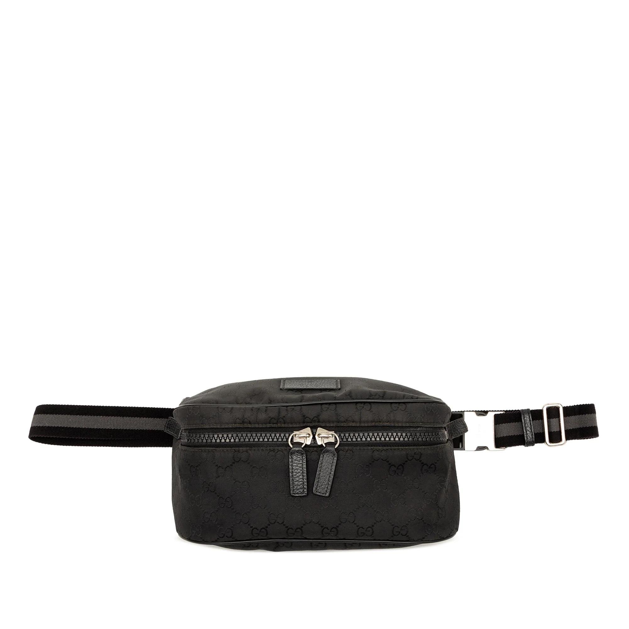Gucci B leather bag