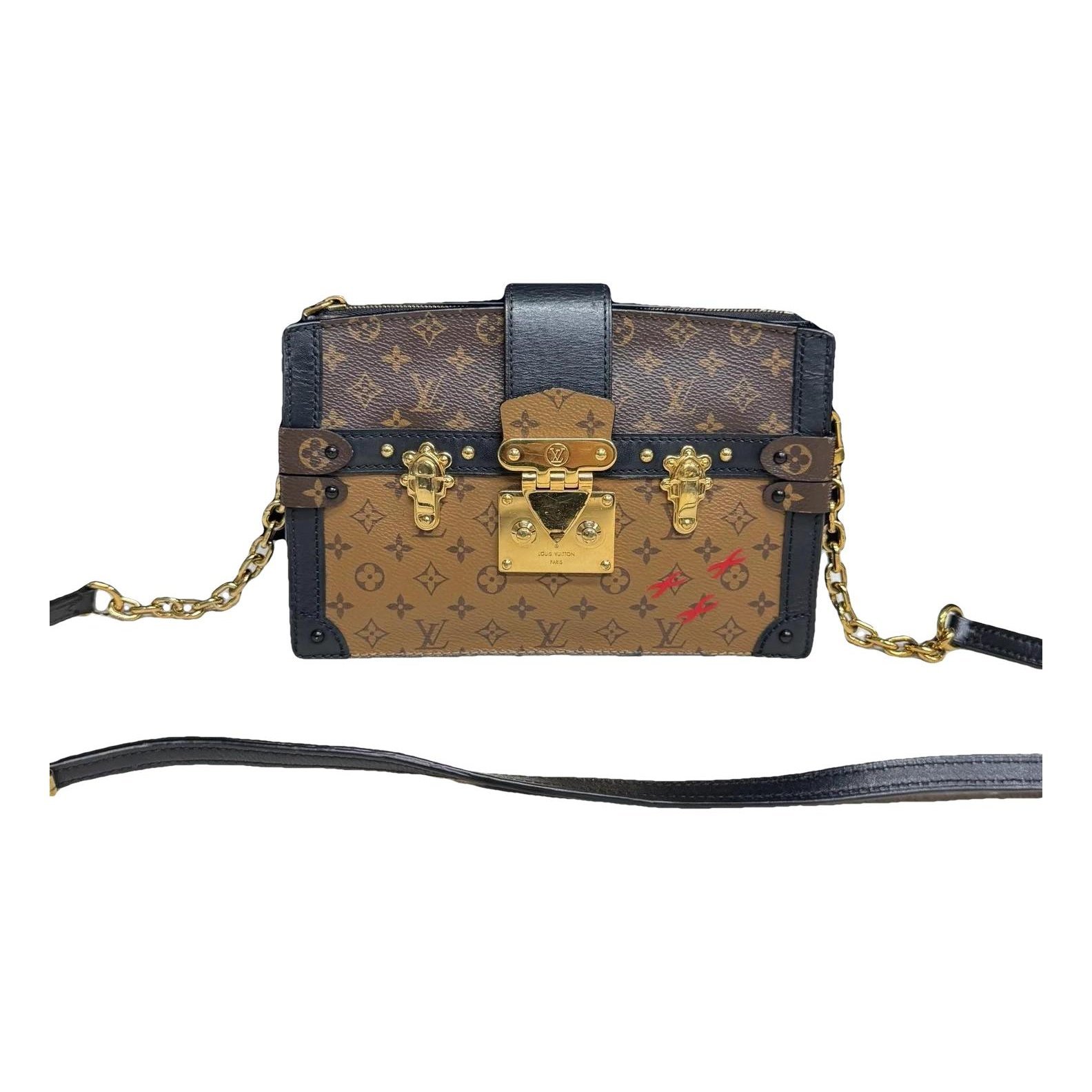 Essential Trunk leather clutch bag