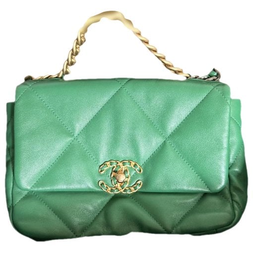 Chanel 19 leather handbag