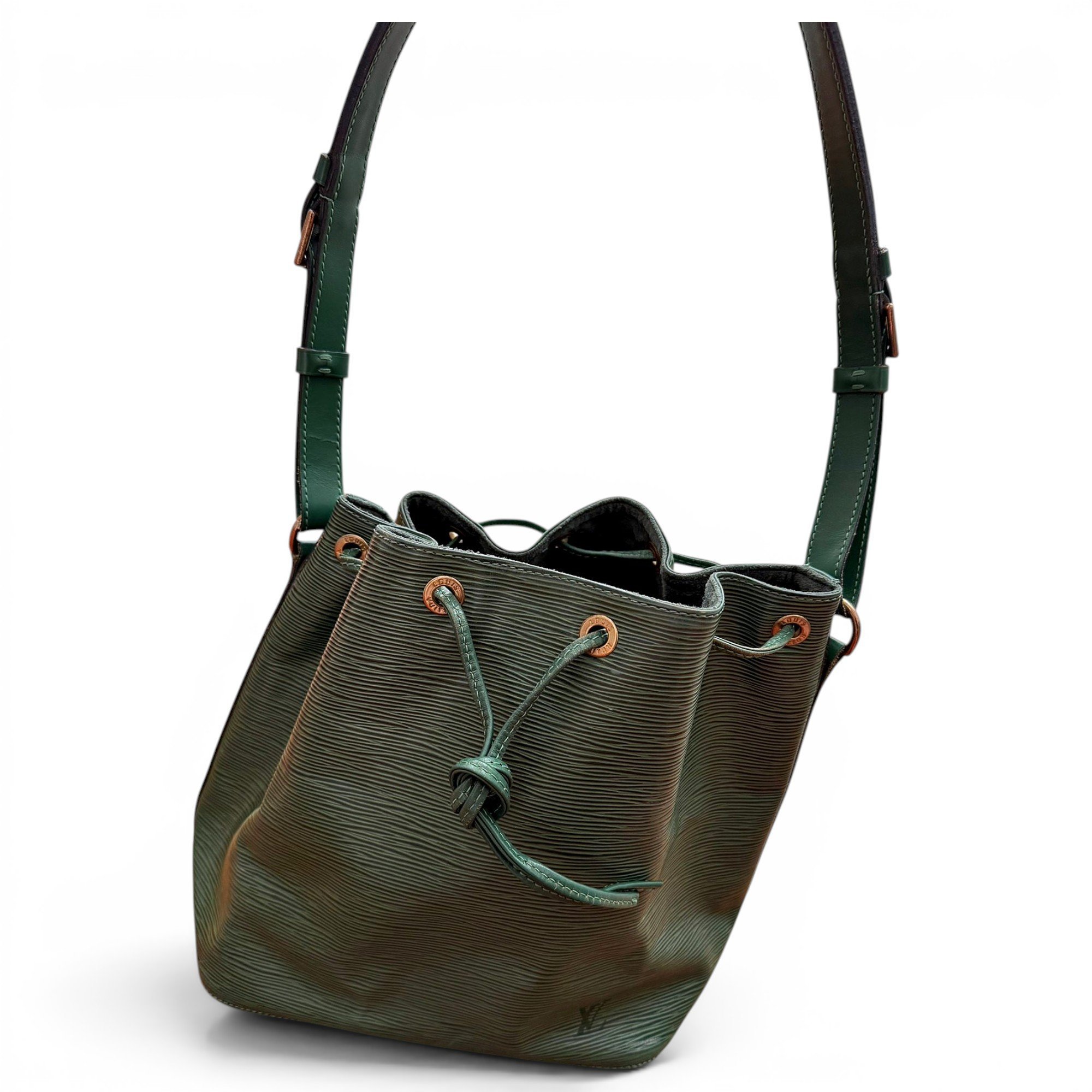 Noé leather handbag