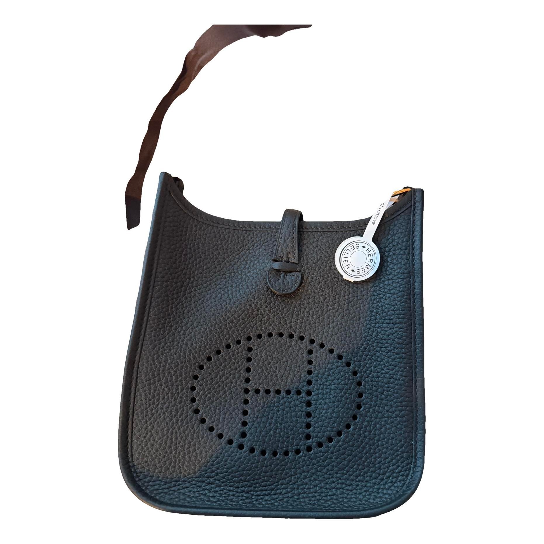 Evelyne leather crossbody bag