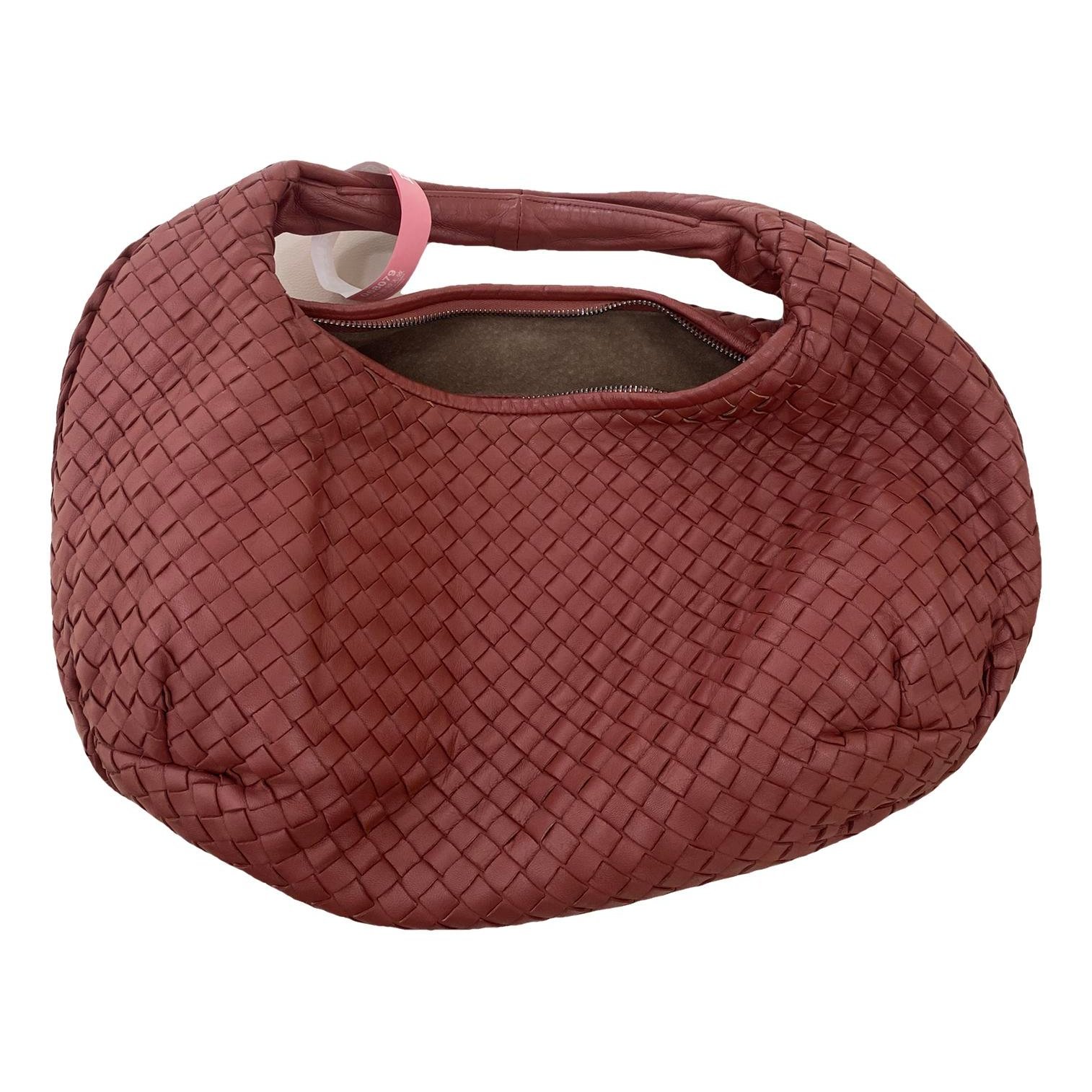 Jodie Padded leather handbag