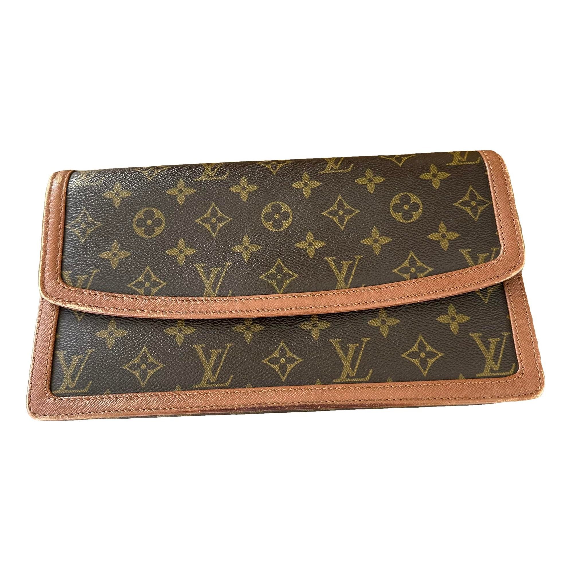 Leather clutch bag