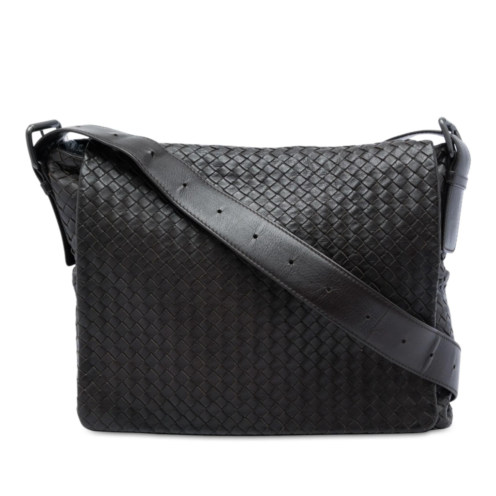 Veneta leather handbag