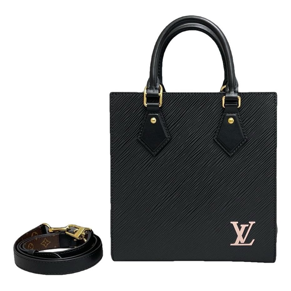 Plat leather handbag