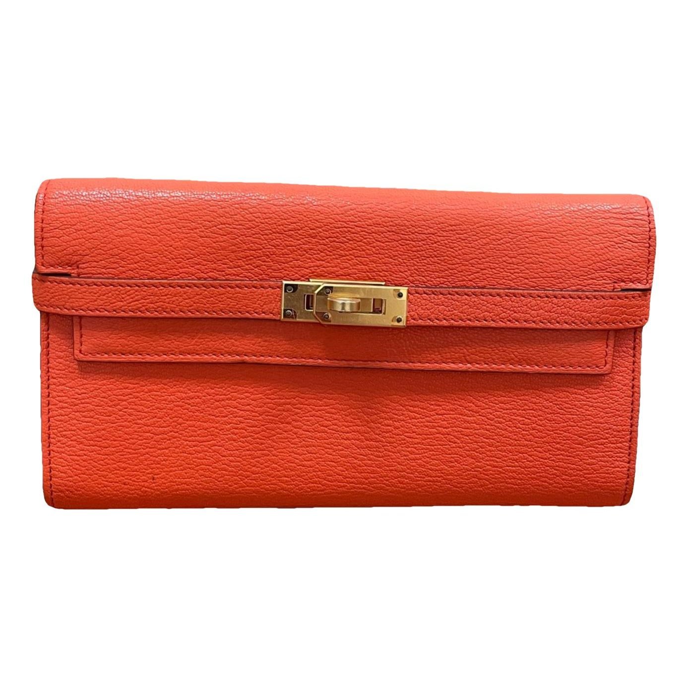 Kelly to go leather clutch bag