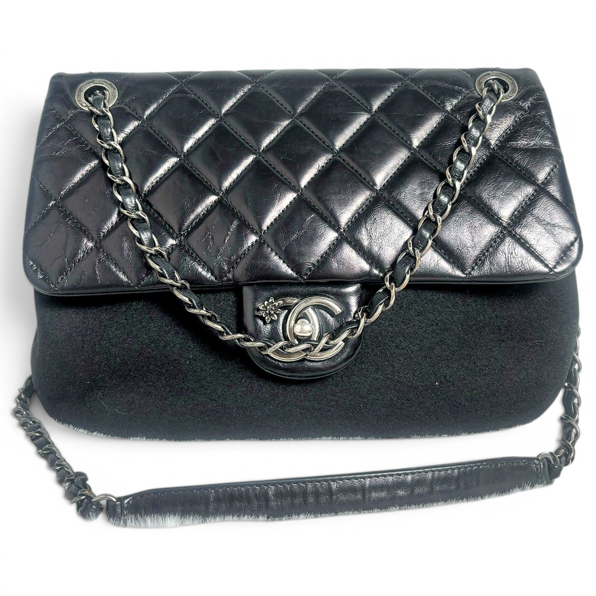 Timeless/Classique leather crossbody bag