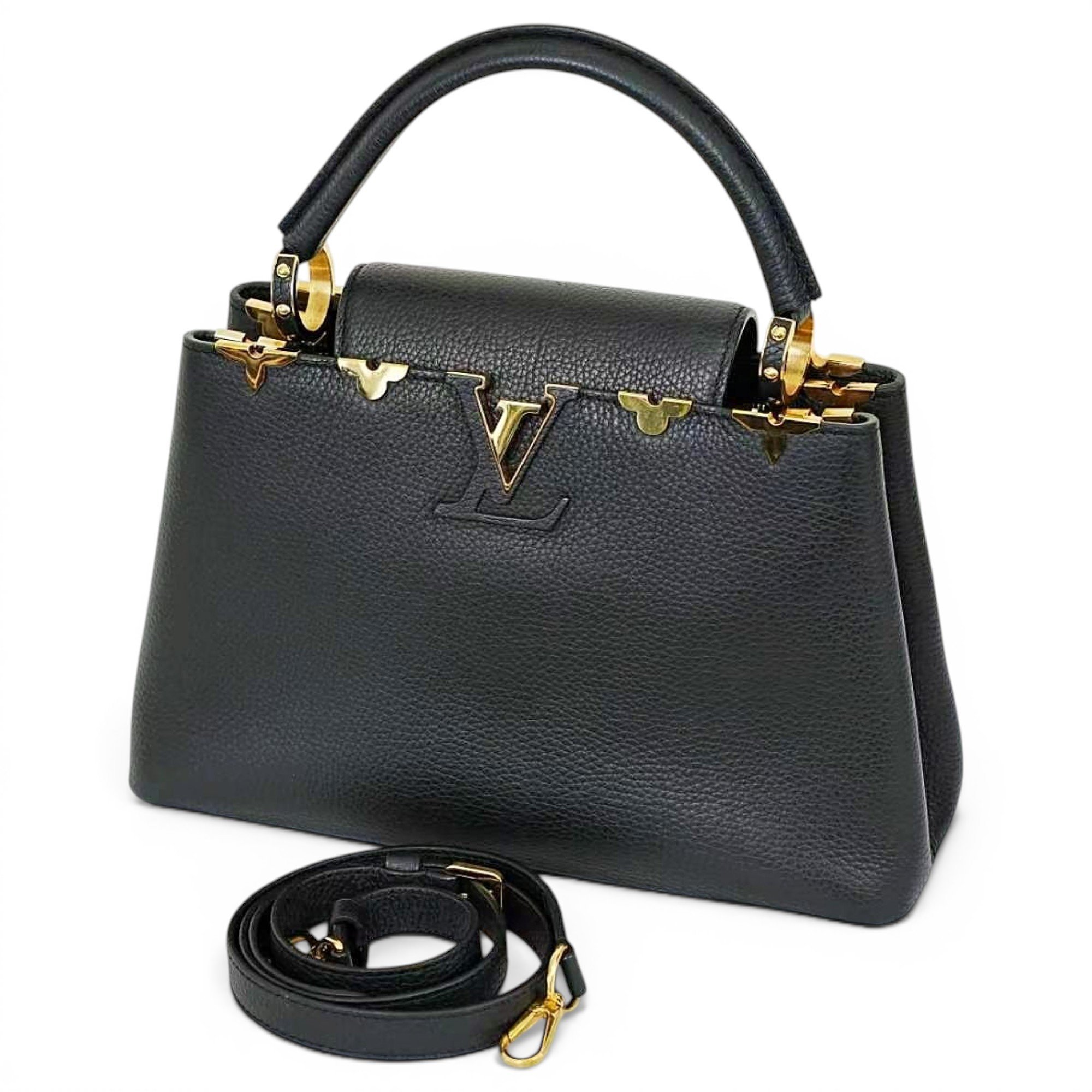 Capucines leather handbag